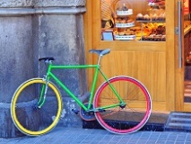 Vélo coloré dans une rue de Melbourne