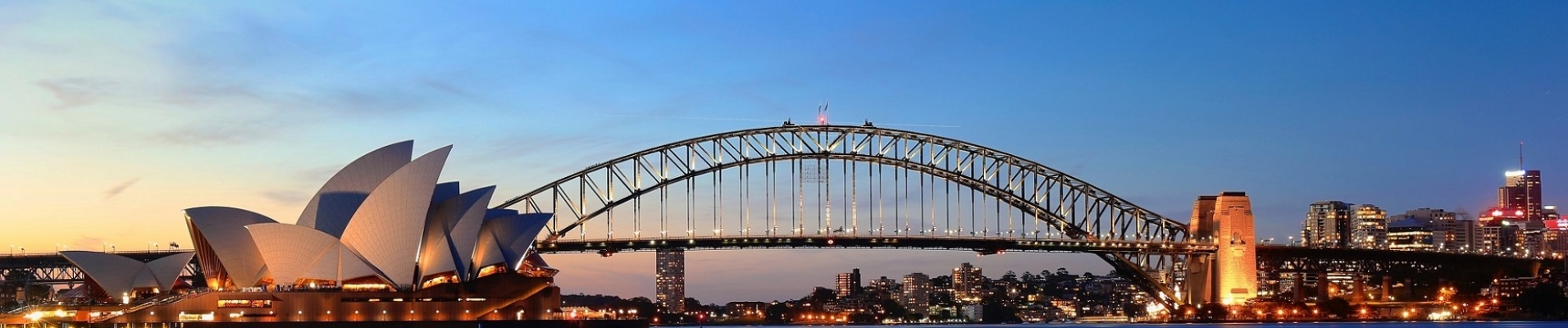 Panorama sur la ville de Sydney et son opéra